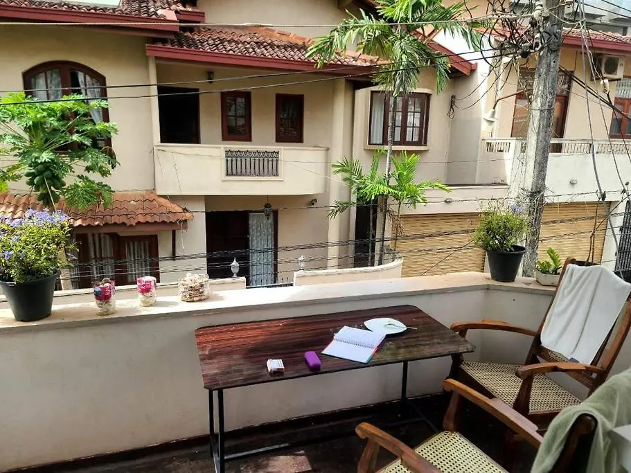 Sarojeni Apartments And Rooms Negombo